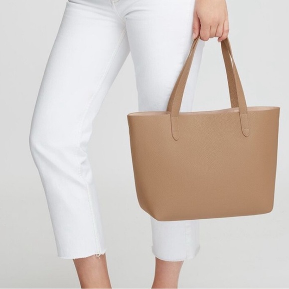 Cuyana Small Structured Leather Tote with Insert – Quiet Luxury Fall Essential - Picture 1 of 17